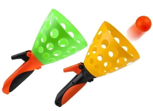 Catch Ball Set trädgårdsspel är ett väldigt enkelt men mycket roligt trädgårdsspel. Försök hålla bollen i luften eller passa luriga skott som man ska försöka fånga.
